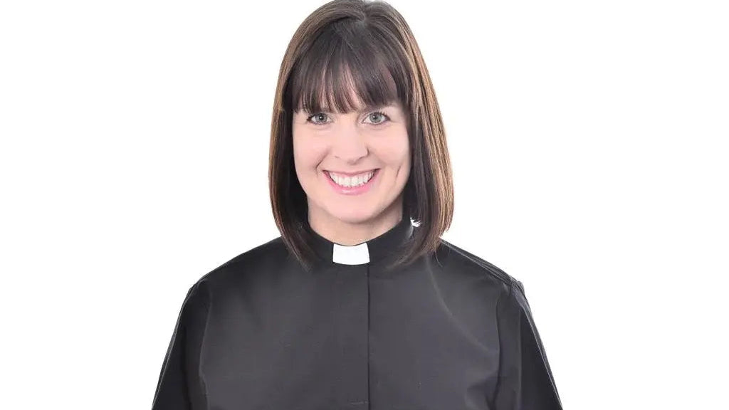 Ladies Long Sleeve Tab Collar Clergy Shirt M & R Clothing